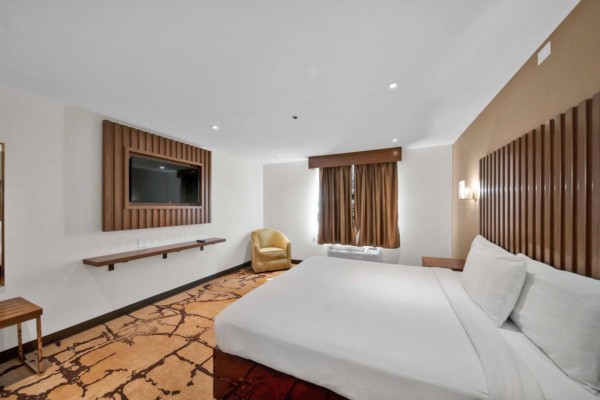 Baymont By Wyndham Anderson Motel Ngoại thất bức ảnh